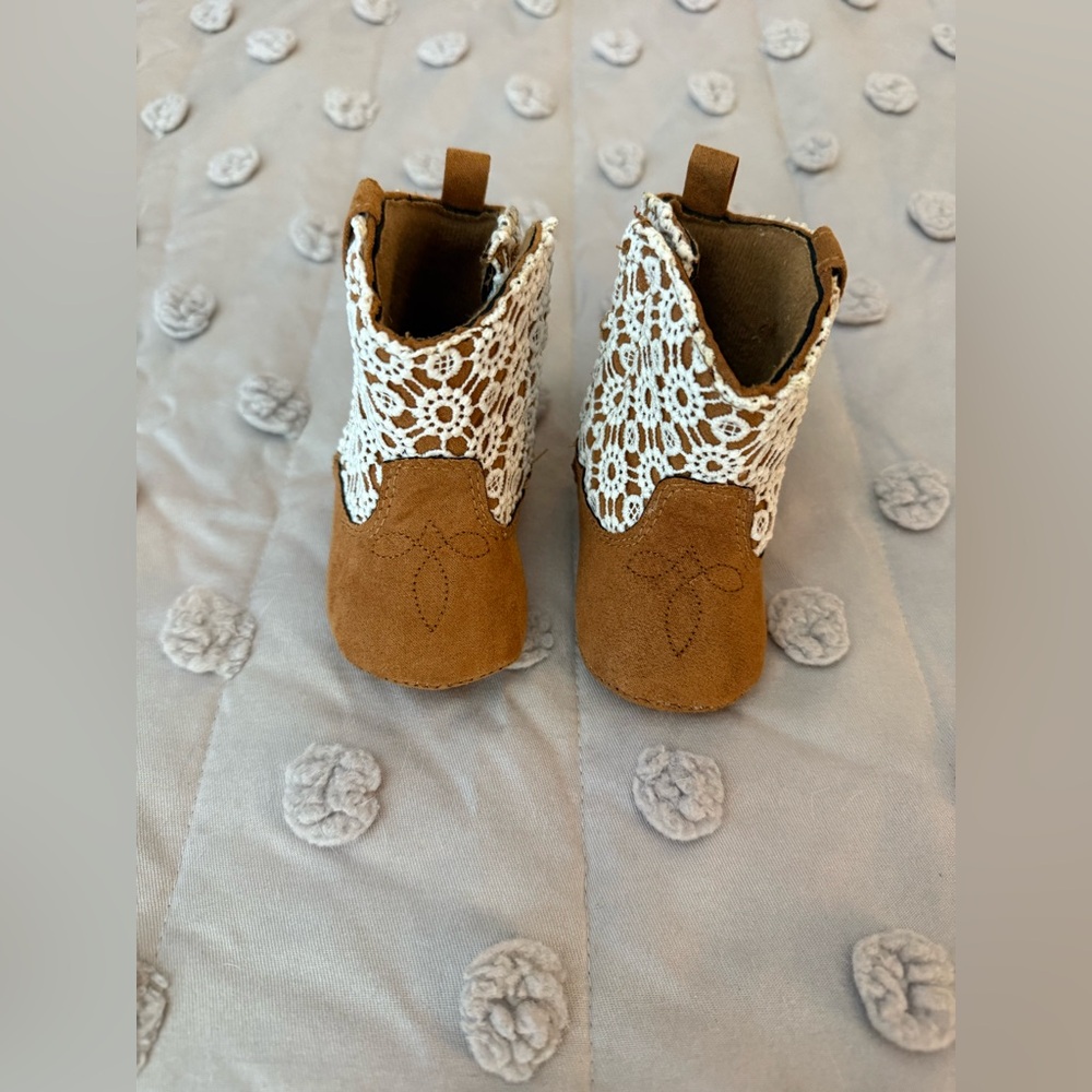 3-6m Soft Cowgirl Boots